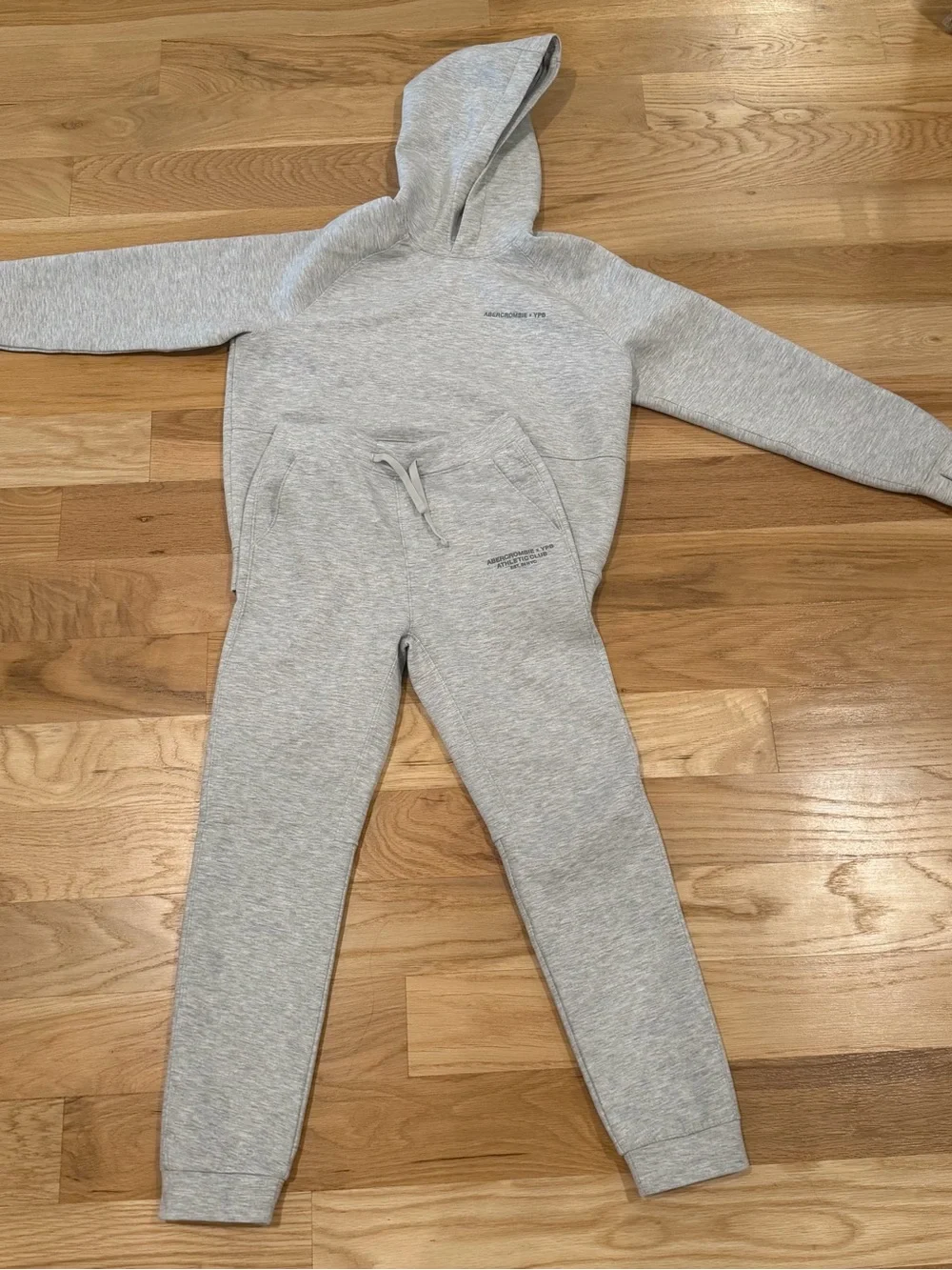 abercrombie kids Light Heather Gray Sweat Set